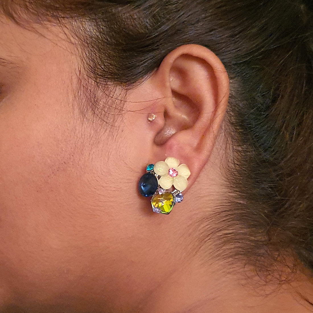 Flower Stud Earrings - Ticara Town